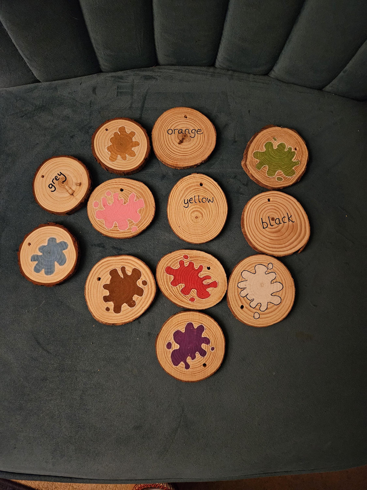 learn colours log slices slices measure 7-9 cm
