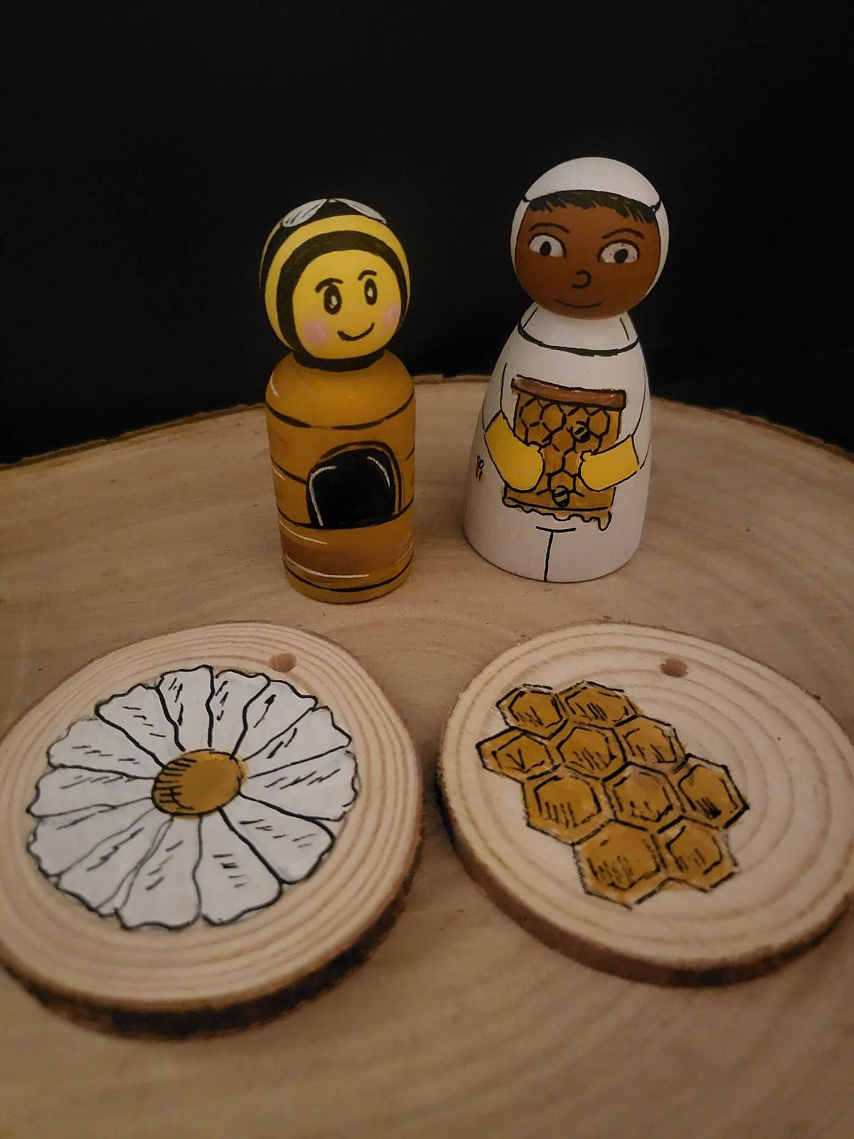 World Bee Day Peg Doll Set