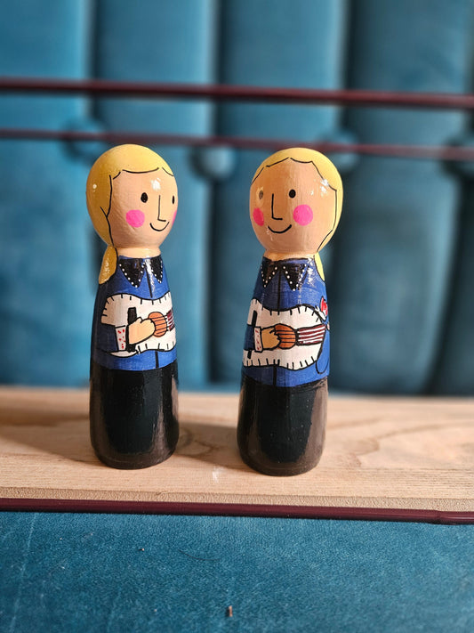 Large Dolly Parton Wooden Peg Doll -  Little People Big Dreams