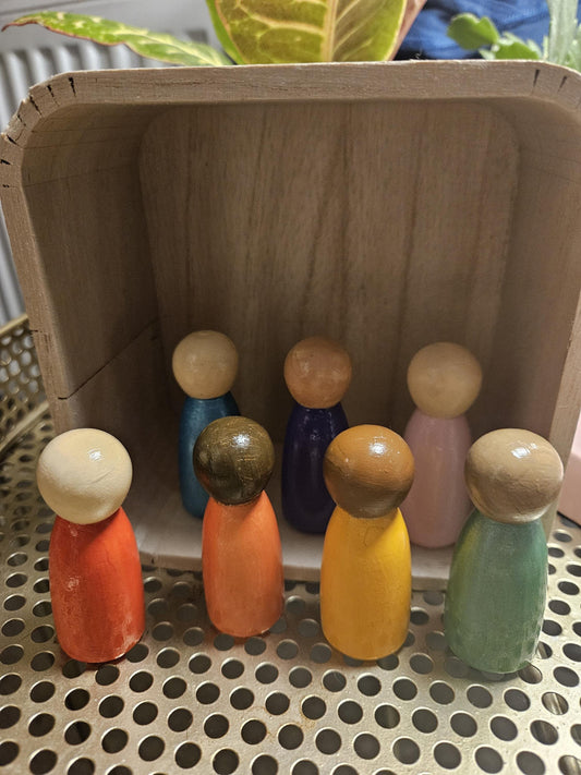Rainbow Peg Dolls: Set of 7 Wooden Figures for imaginative play (6.5cm)