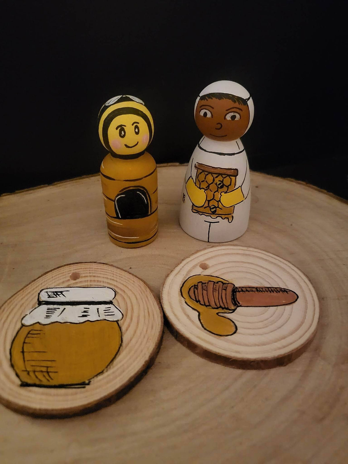 World Bee Day Peg Doll Set