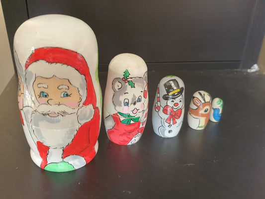 Christmas nesting doll set