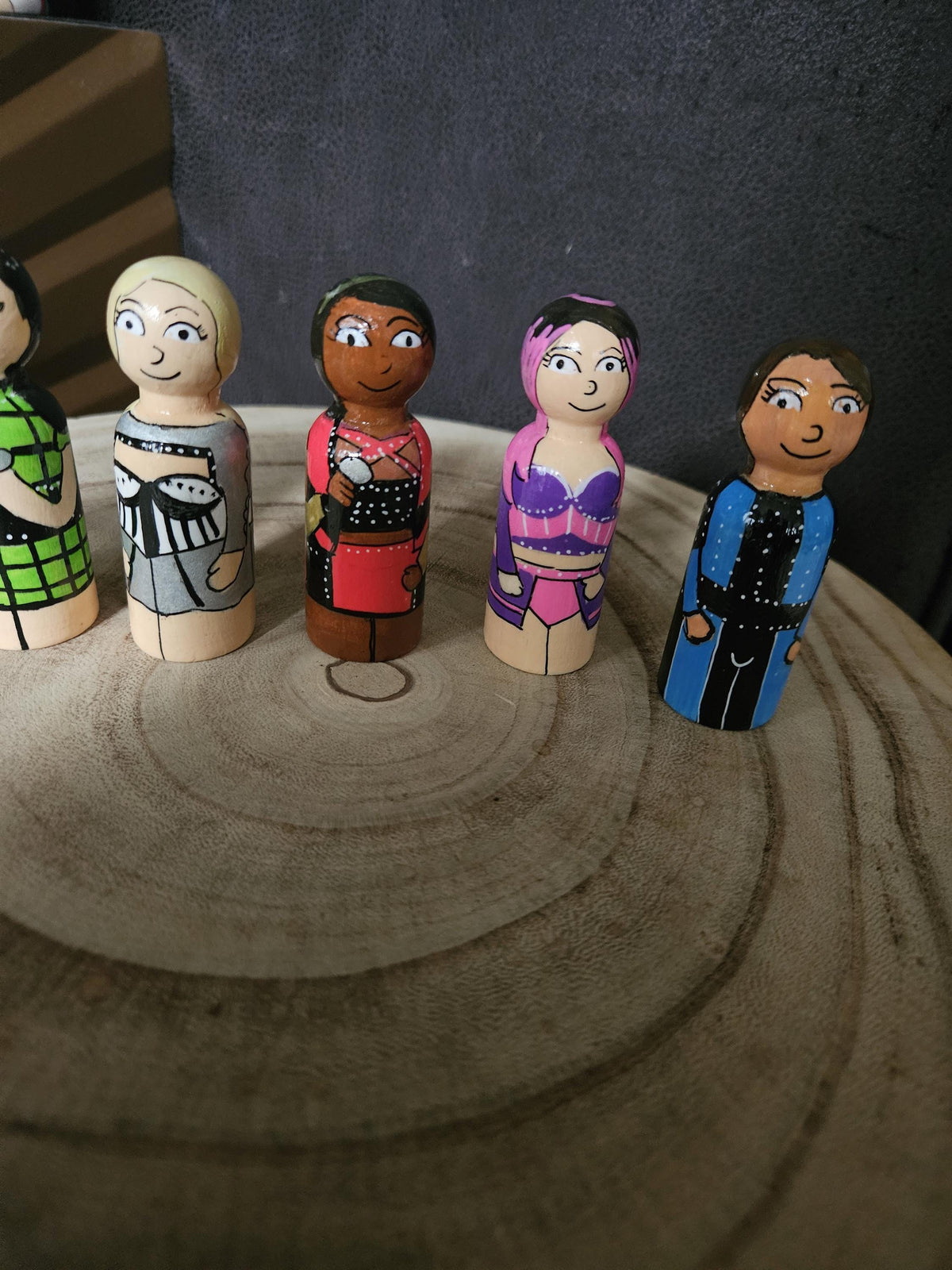 Six The Musical Peg Doll Set: Hand-Painted Queens (7.5cm)