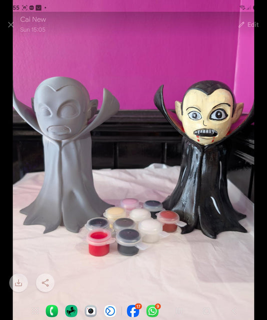 3d-Printed Dracula Paint Kit with figure, paints and brushes