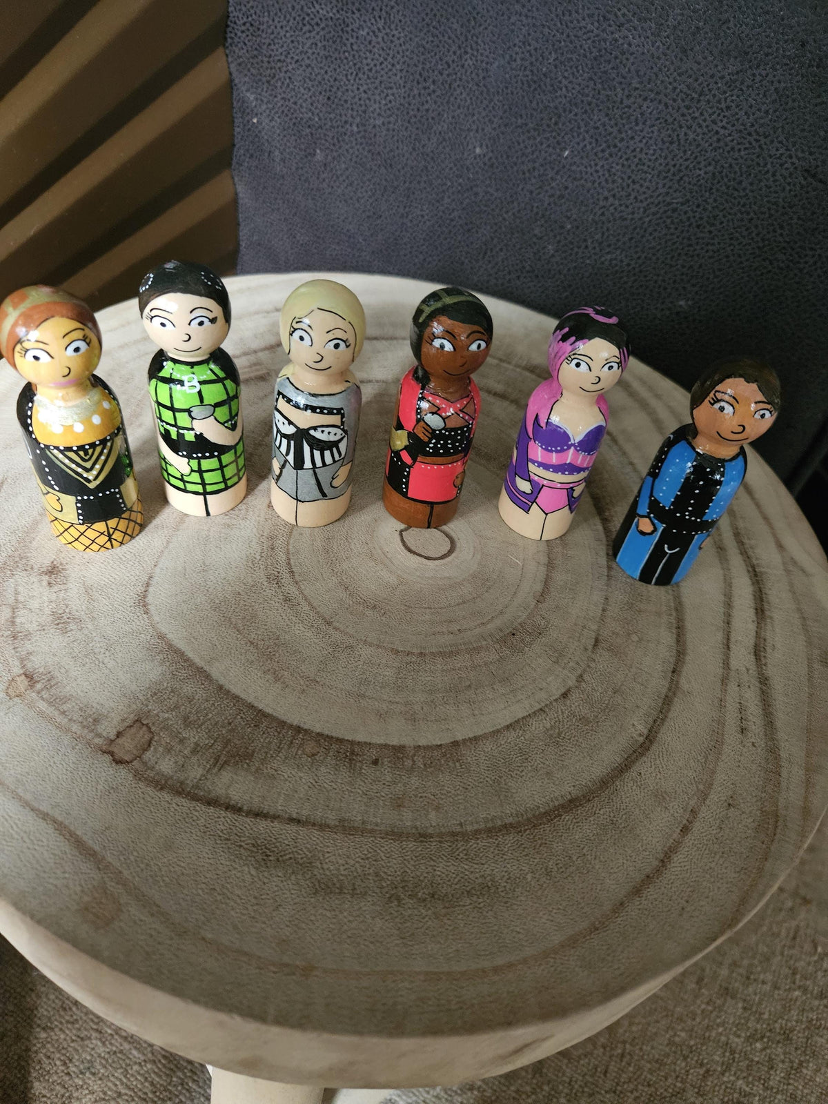 Six The Musical Peg Doll Set: Hand-Painted Queens (7.5cm)
