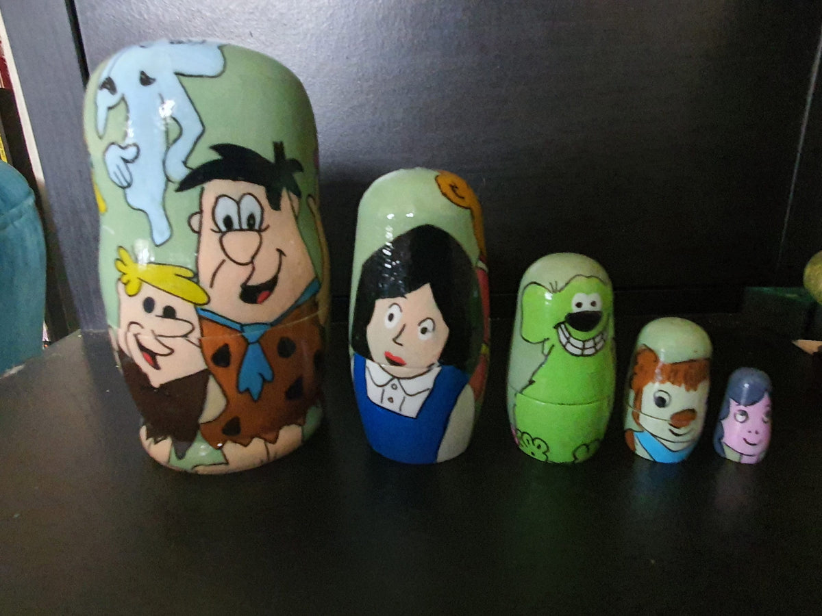 Retro kids tv nesting doll set