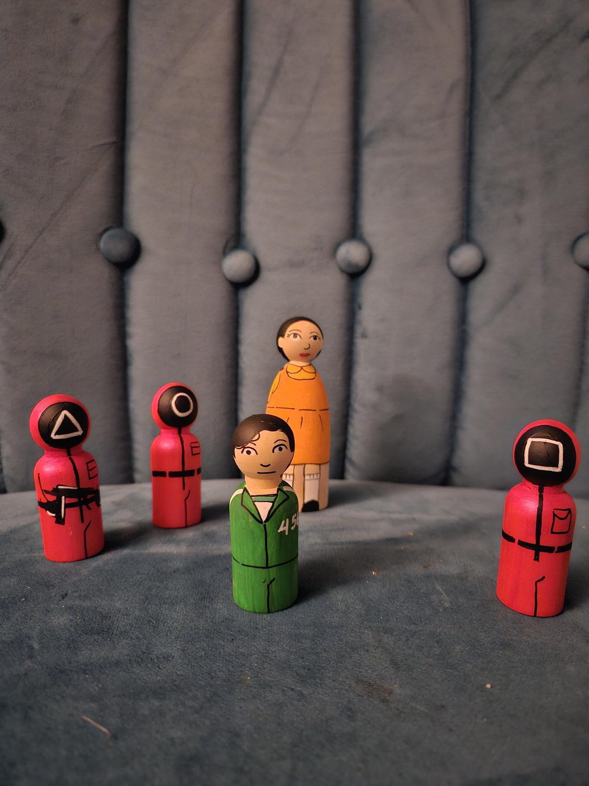 Squid games peg doll merchandise - set to display or play